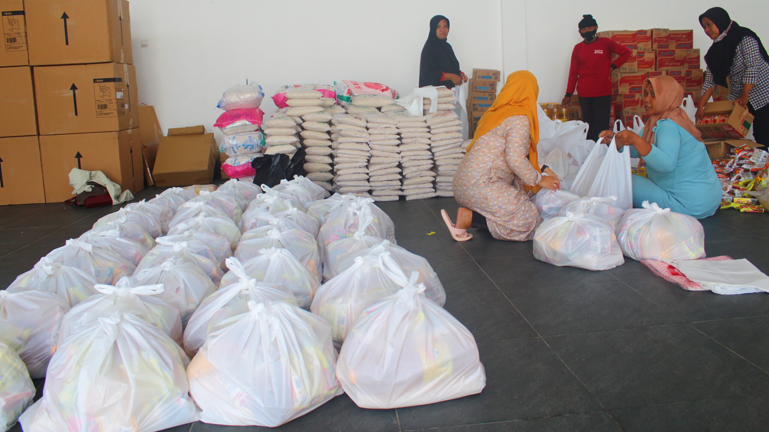 Yayasan Amal Bunda Siap Bagikan Ratusan Paket Sembako Untuk Masyarakat