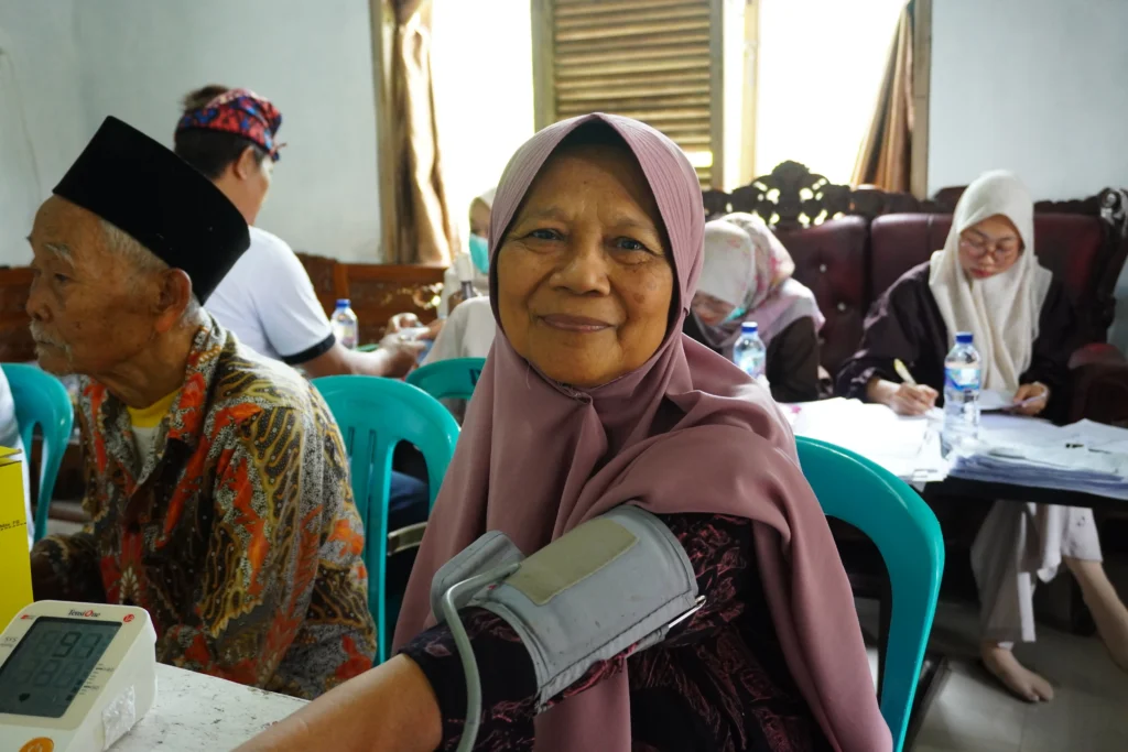 LAZ Amal Bunda Perkuat Pencapaian SDGs Indonesia melalui Layanan Kesehatan Berkelanjutan bagi 1.178 Lansia Setiap Bulan